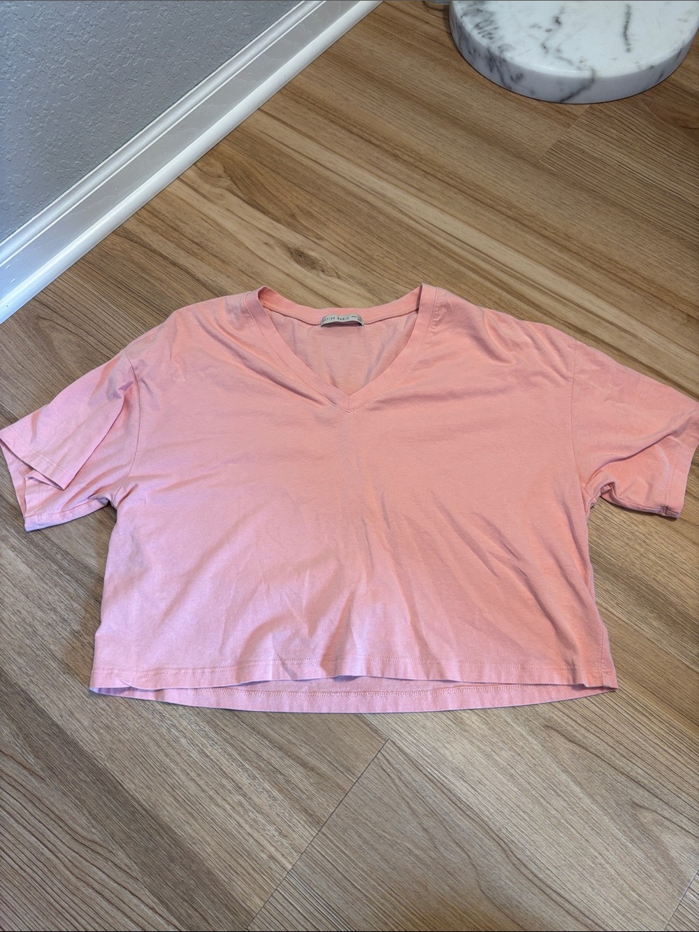 Active Basic Light Pink V-Neck Cropped Tee